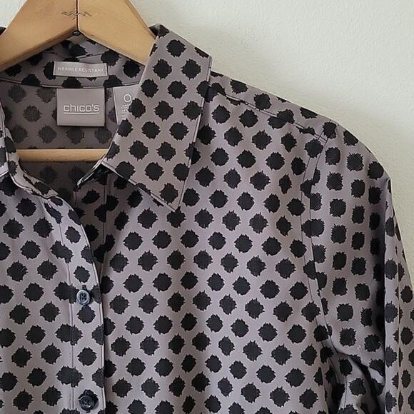 Chico's Taupe Black Dot Wrinkle Resistant Button Front Shirt Size Small S - Picture 2 of 8